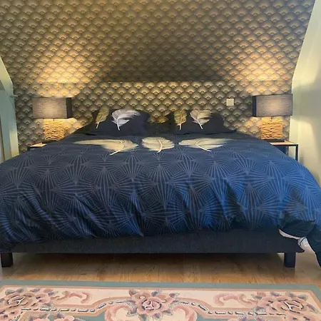Le Chatelet Vila Manaurie